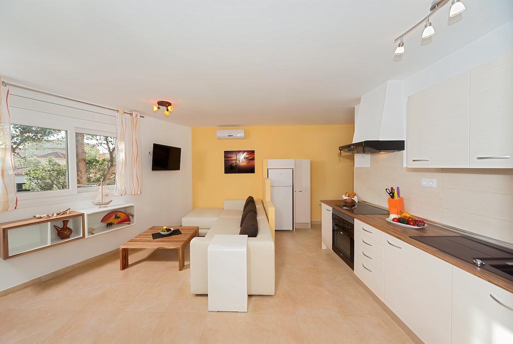 Apartamentos Mar y Sol Miami Platja  Habitación foto